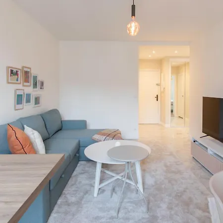 L3- 2p Clemenceau, Centrale, 10 Min Place Massena-ac